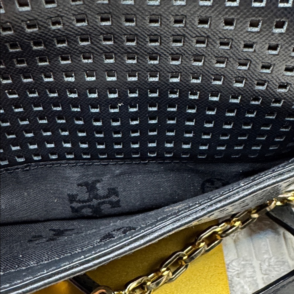 ❌SOLD❌Tory Burch Robinson Chain Small Crossbody Bag - Picture 5 of 11